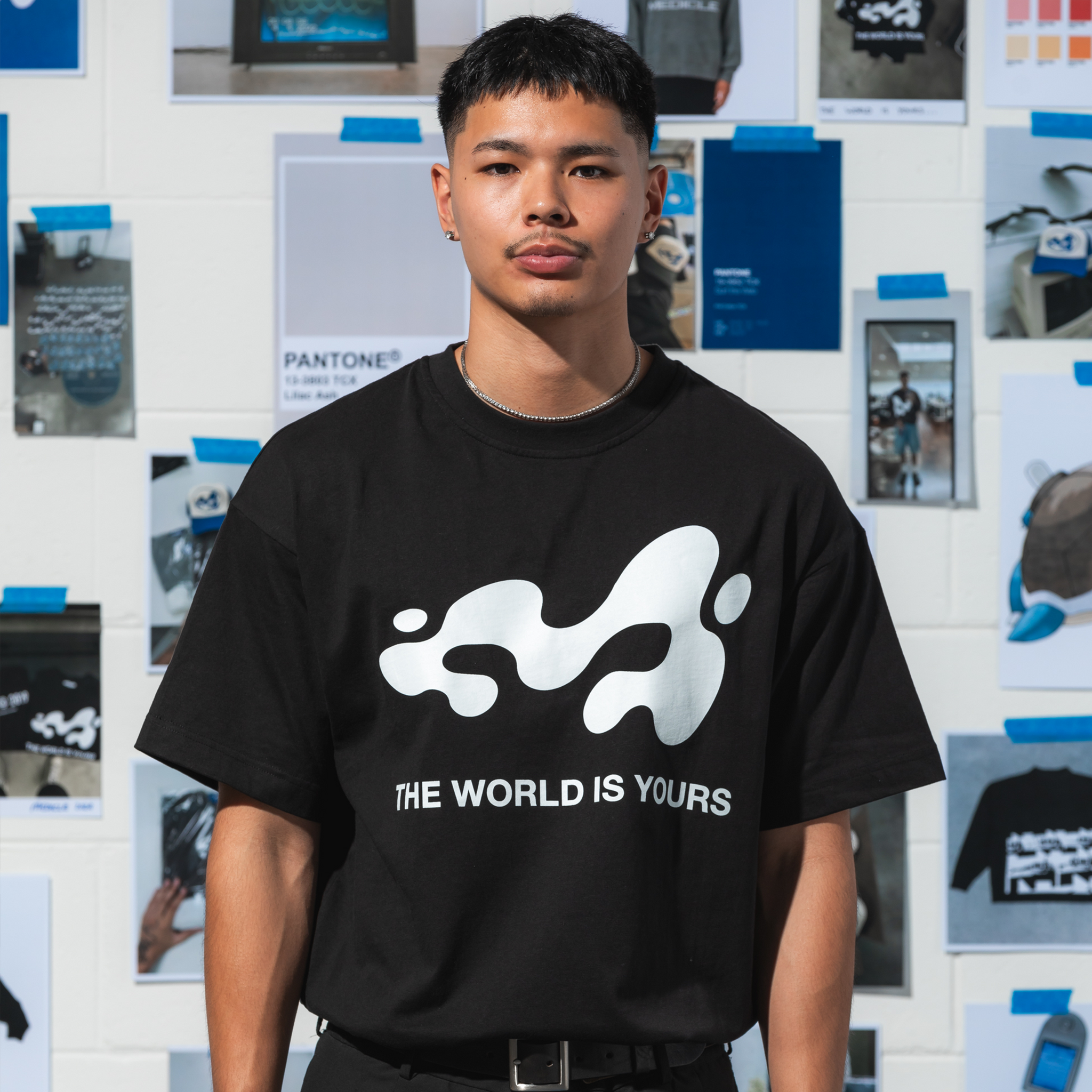 The World Is Yours T-shirt Black